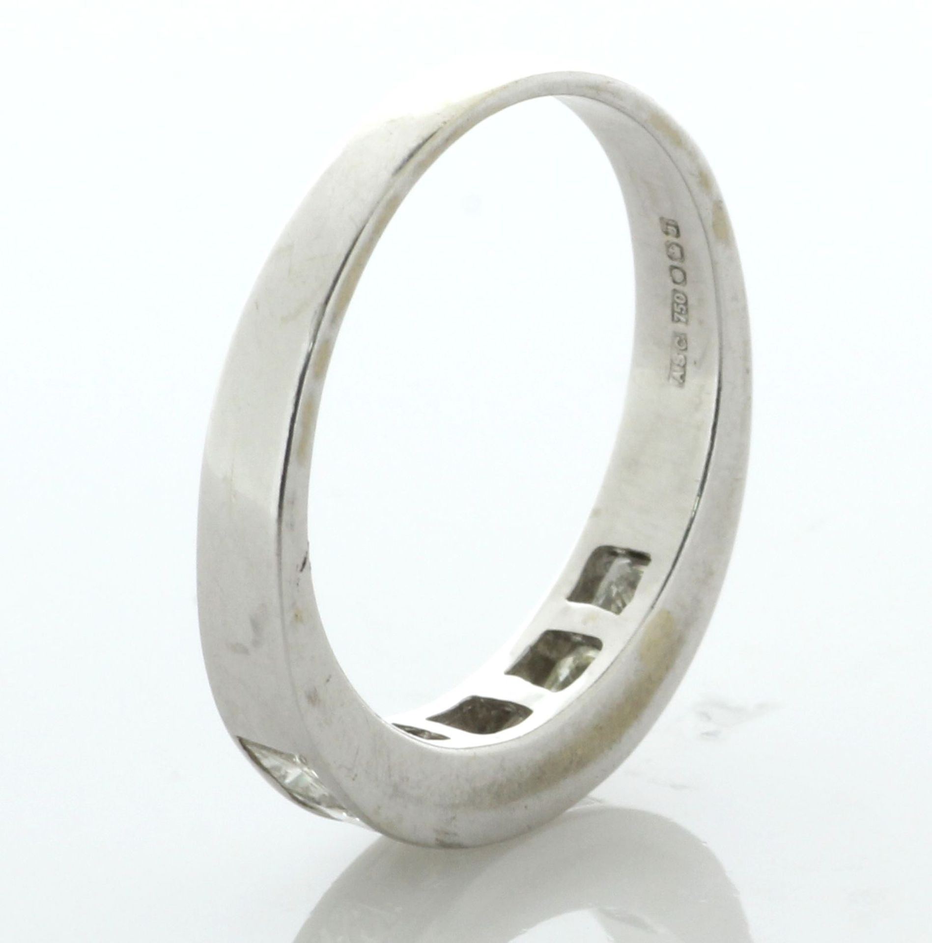 18ct White Gold Semi Eternity Diamond Ring 0.95 Carats - Valued By AGI £4,390.00 - Seven stone - Image 5 of 6