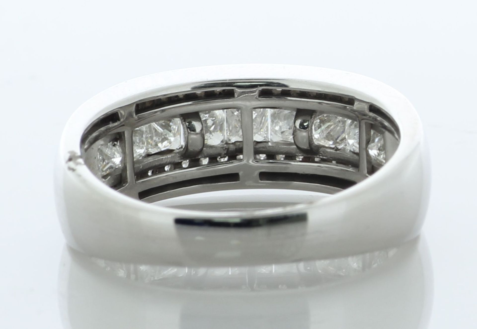 10ct White Gold Semi Eternity Diamond Ring 1.00 Carats - Valued By AGI £4,995.00 - Nine princess cut - Image 4 of 5