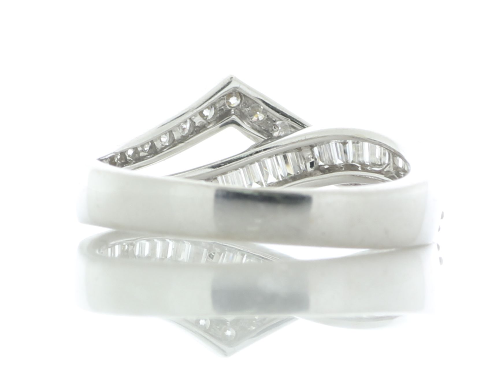 18ct White Gold Ladies Dress Diamond Ring 0.75 Carats - Valued By AGI £2,440.00 - A single row of - Image 4 of 5