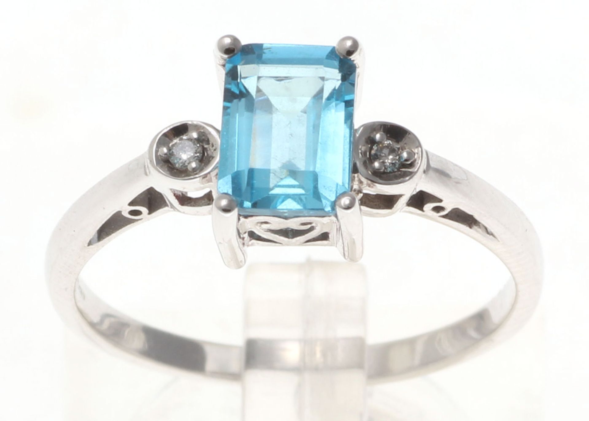 9ct White Gold Blue Topaz Diamond Ring (BT1.65) 0.02 Carats - Image 2 of 10