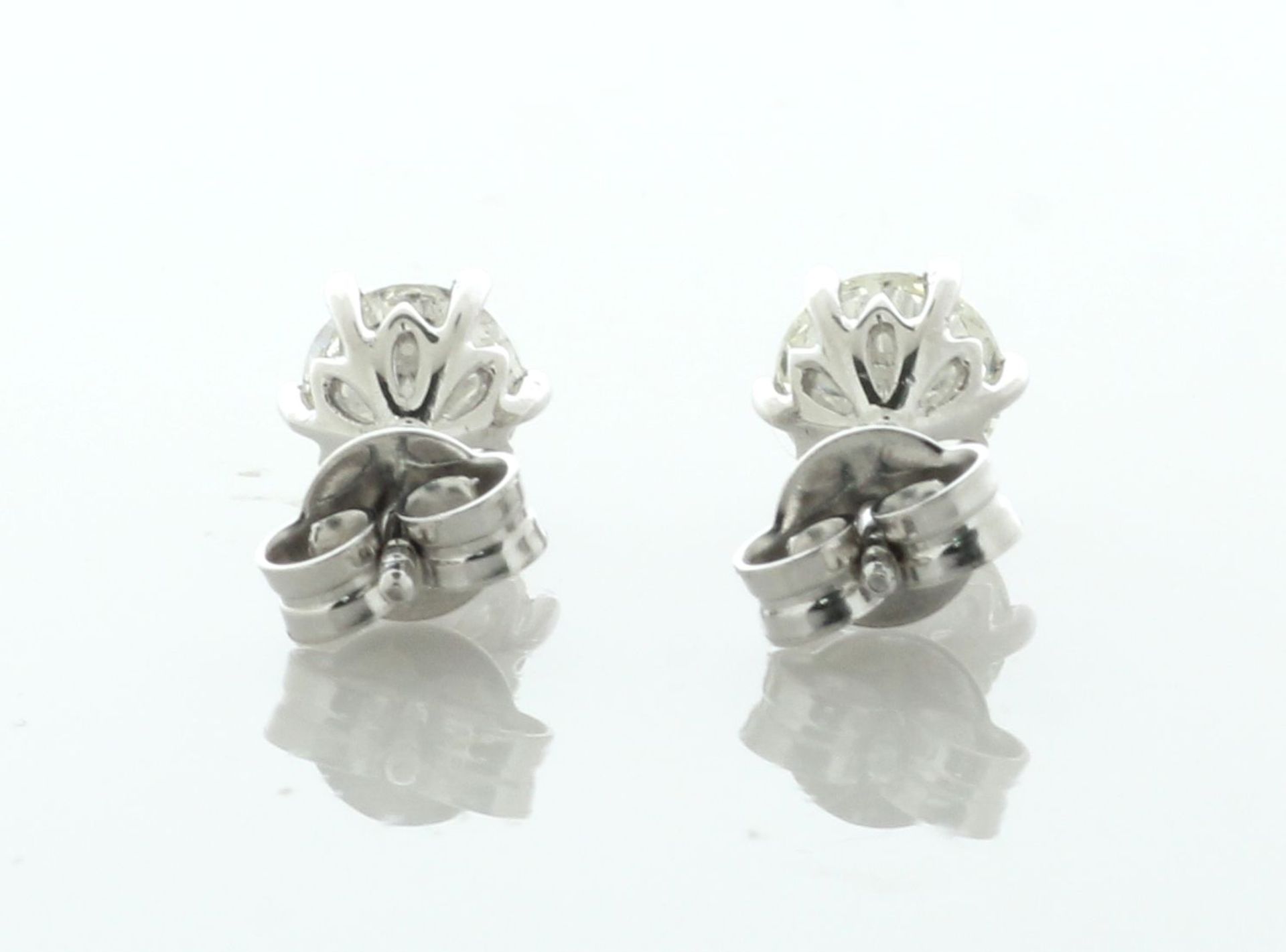 18ct White Gold Single Stone Diamond Stud Earring 1.42 Carats - Image 4 of 6