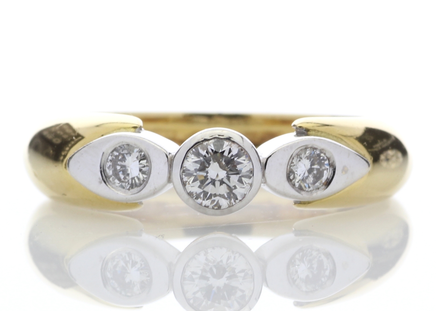 18ct Stone Set Shoulder Diamond Ring 0.41 Carats