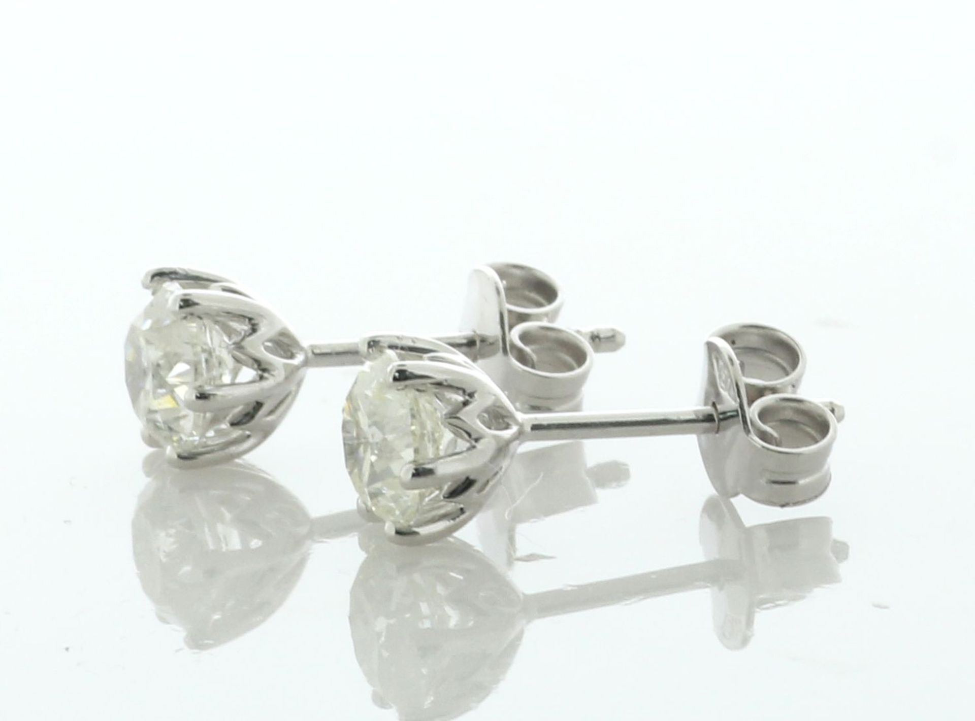 18ct White Gold Single Stone Diamond Stud Earring 1.42 Carats - Image 3 of 6