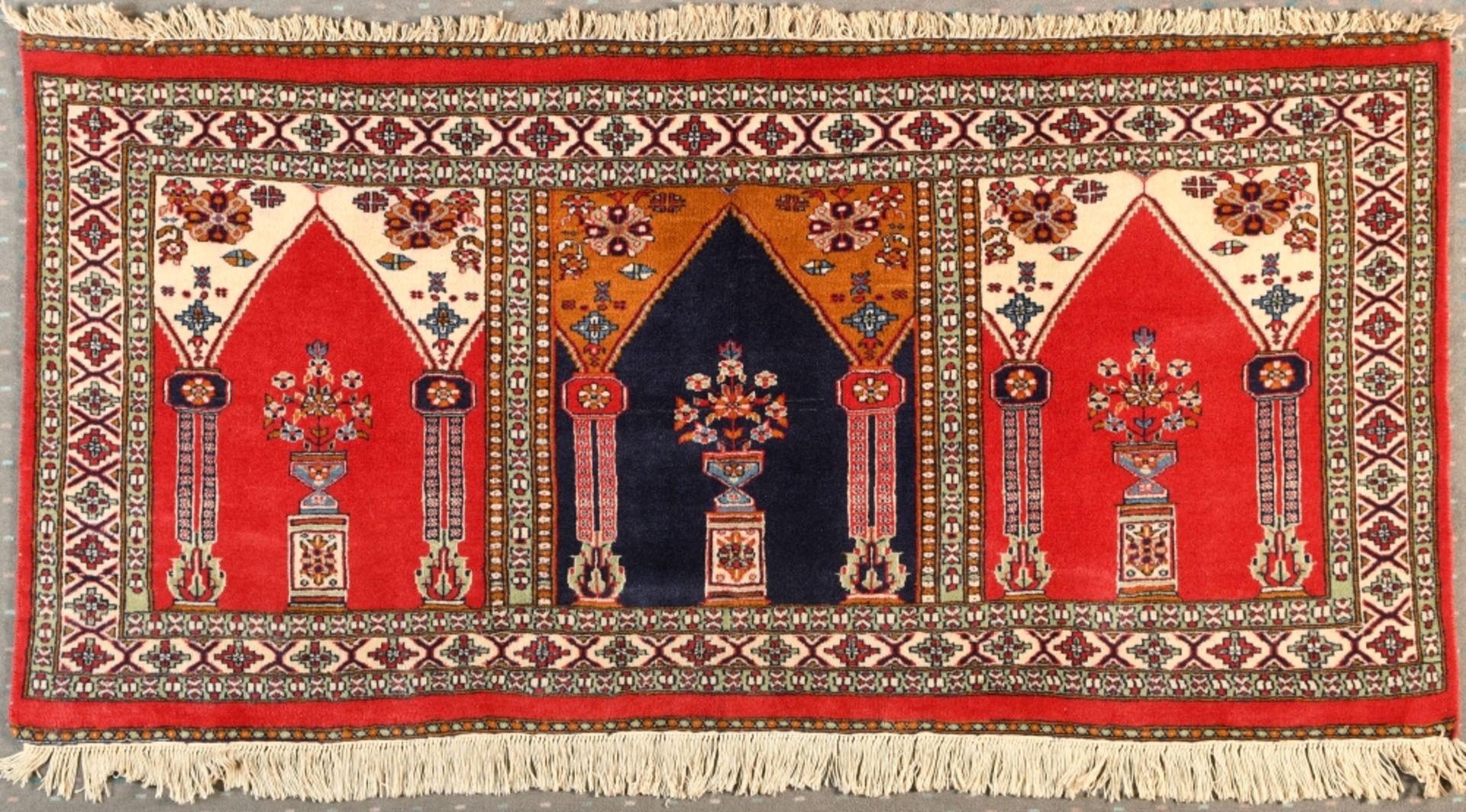 Reihen-Gebets-Teppich, Pakistan, 184 x 78 cm