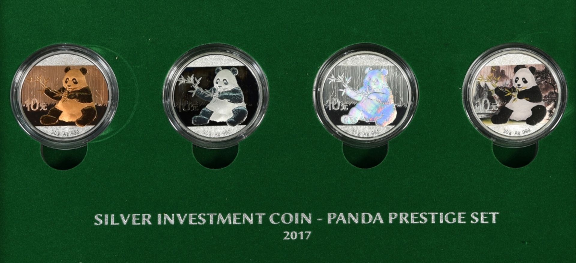 Münzen, 4 Stück - Silbermünzen "Silver Investment Coin - Panda Prestige Set 2017"