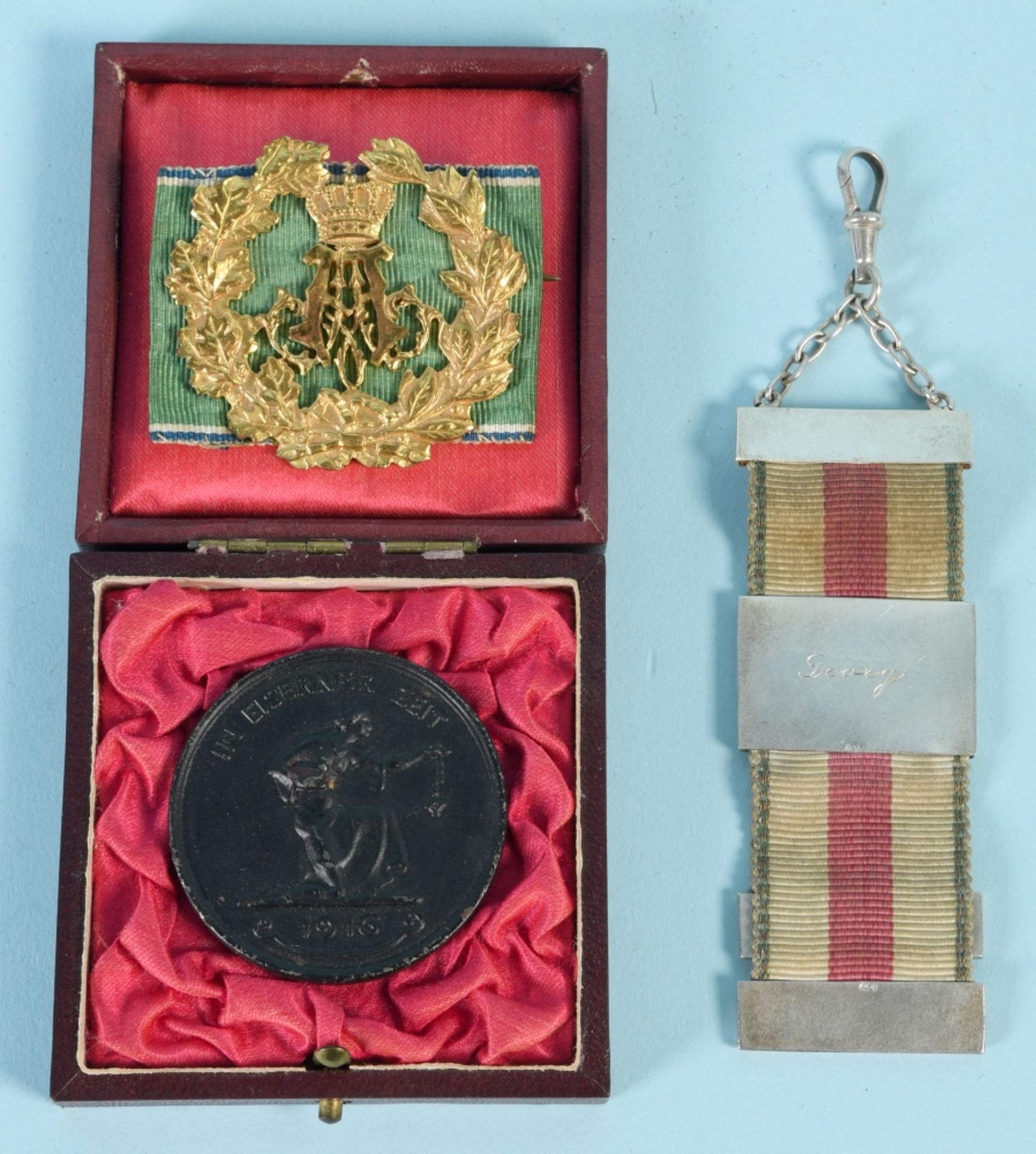 Ehrenzeichen und Medaille