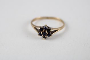 9ct gold sapphire cluster ring (1.4g) AS SEEN - RING SPLIT Size O