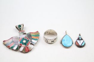 A collection of silver Native American jewellery including Wilson & Caroly Niiha (26g)