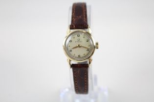 OMEGA 9ct Gold Cased Ladies Vintage C.1930's WRISTWATCH Hand-wind WORKING // OMEGA 9ct Gold Cased