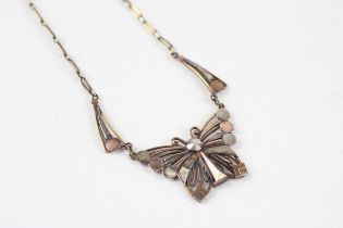 14ct gold butterfly necklace (4.7g)