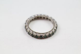 9ct gold green gemstone full eternity ring size L (3.2g) Size L