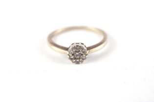 9ct gold diamond cluster ring (1.6g) Size L