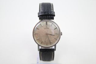 OMEGA Gents Vintage WRISTWATCH Automatic WORKING // OMEGA Gents Vintage Textured Dial WRISTWATCH