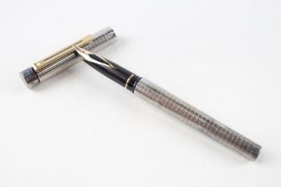Vintage SHEAFFER Targa Silver Tone Cased Fountain Pen w/ 14ct Gold Nib WRITING // Dip Tested &