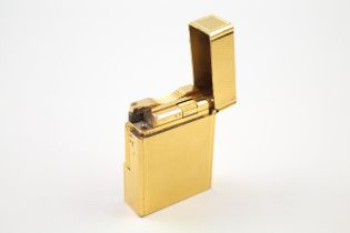 Vintage S.T DUPONT Gold Plate Cigarette Lighter (94g) // 19APK07 UNTESTED In vintage condition Signs