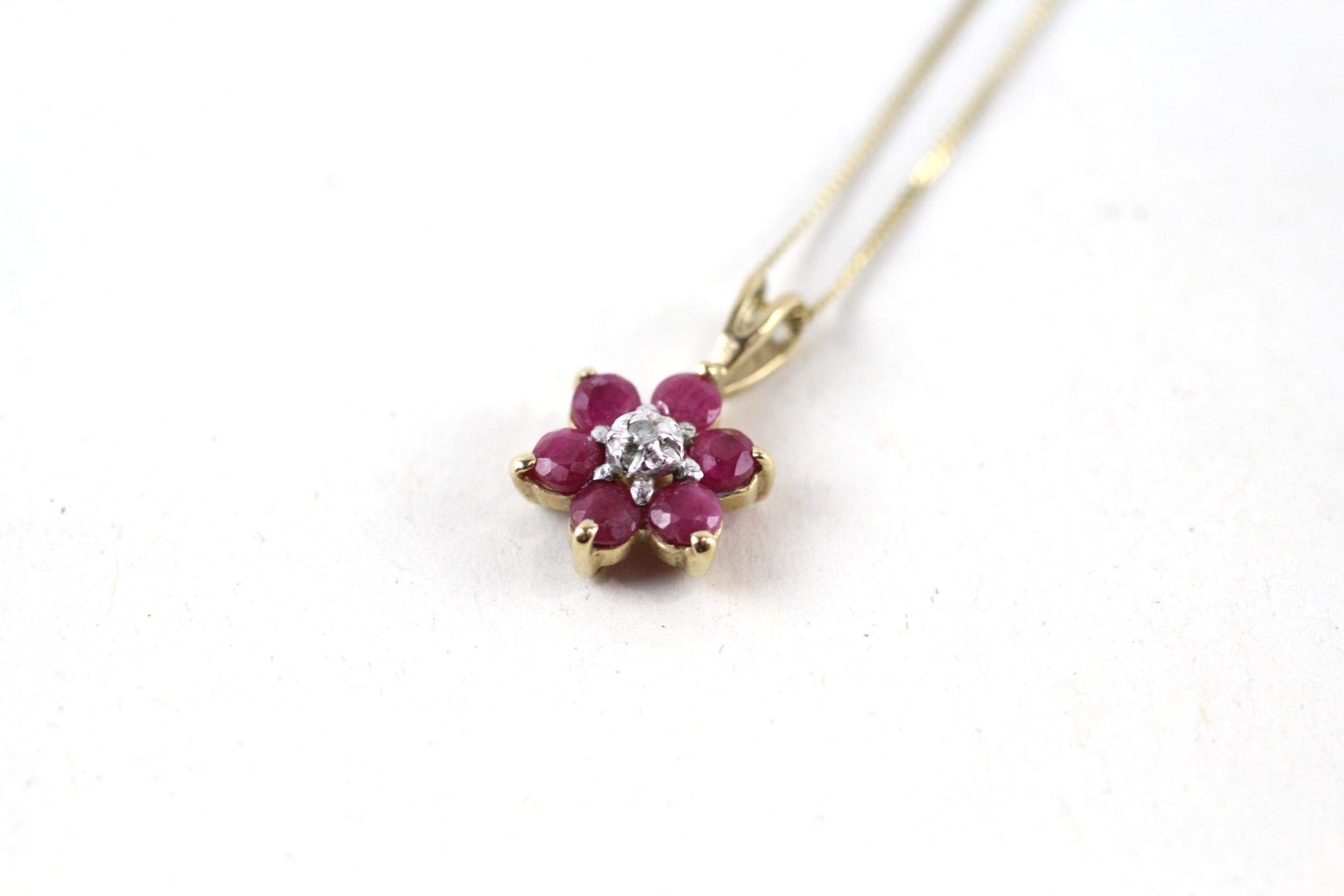 9ct gold ruby & diamond pendant & chain (1.1g)