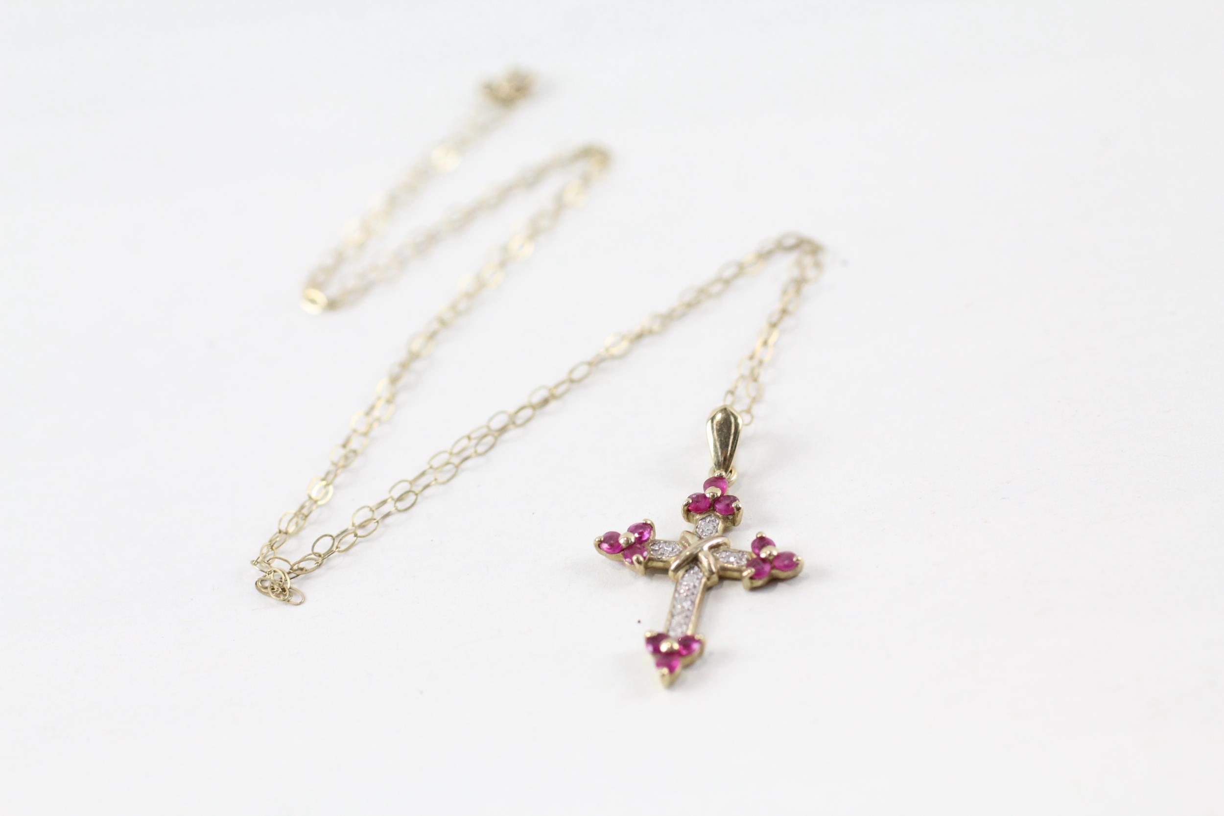 9ct gold ruby & diamond cross pendant & chain (1.8g)