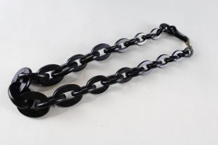 A Victorian vulcanite necklace (51g)