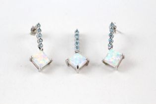 2x 10ct gold faux opal & topaz pendant & earrings set (3g)