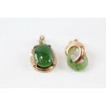 2x 9ct gold green gemstone pendants (3.3g)