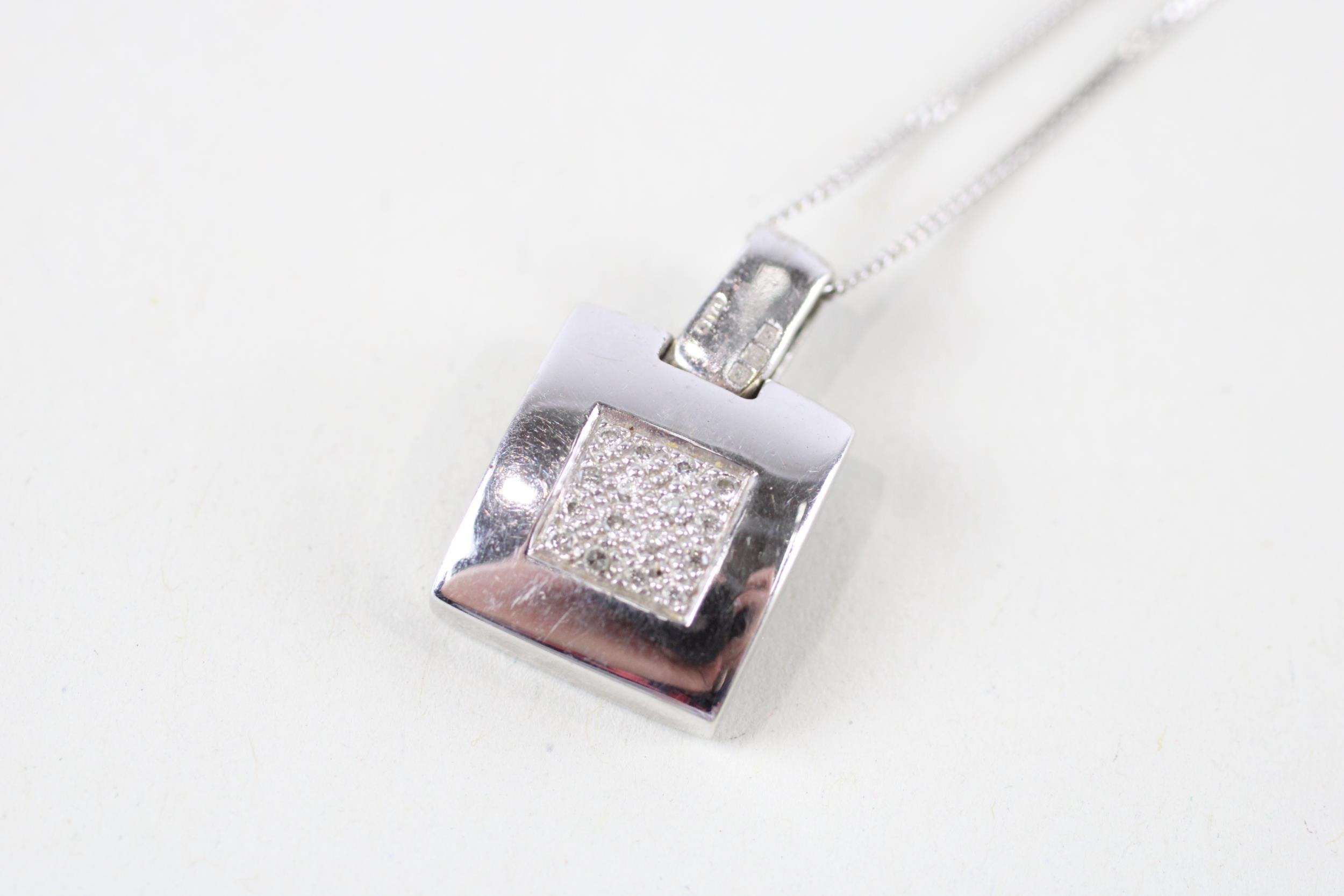 9ct gold diamond pendant & chain (3.3g) - Image 2 of 4