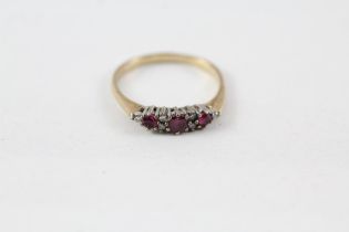 9ct gold ruby & diamond ring (2g) Size Q