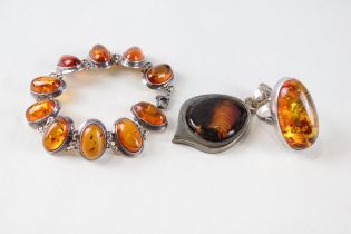 A collection of Baltic amber set jewellery pieces (60g)