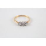 18ct gold diamond three stone ring (1.8g) Size K