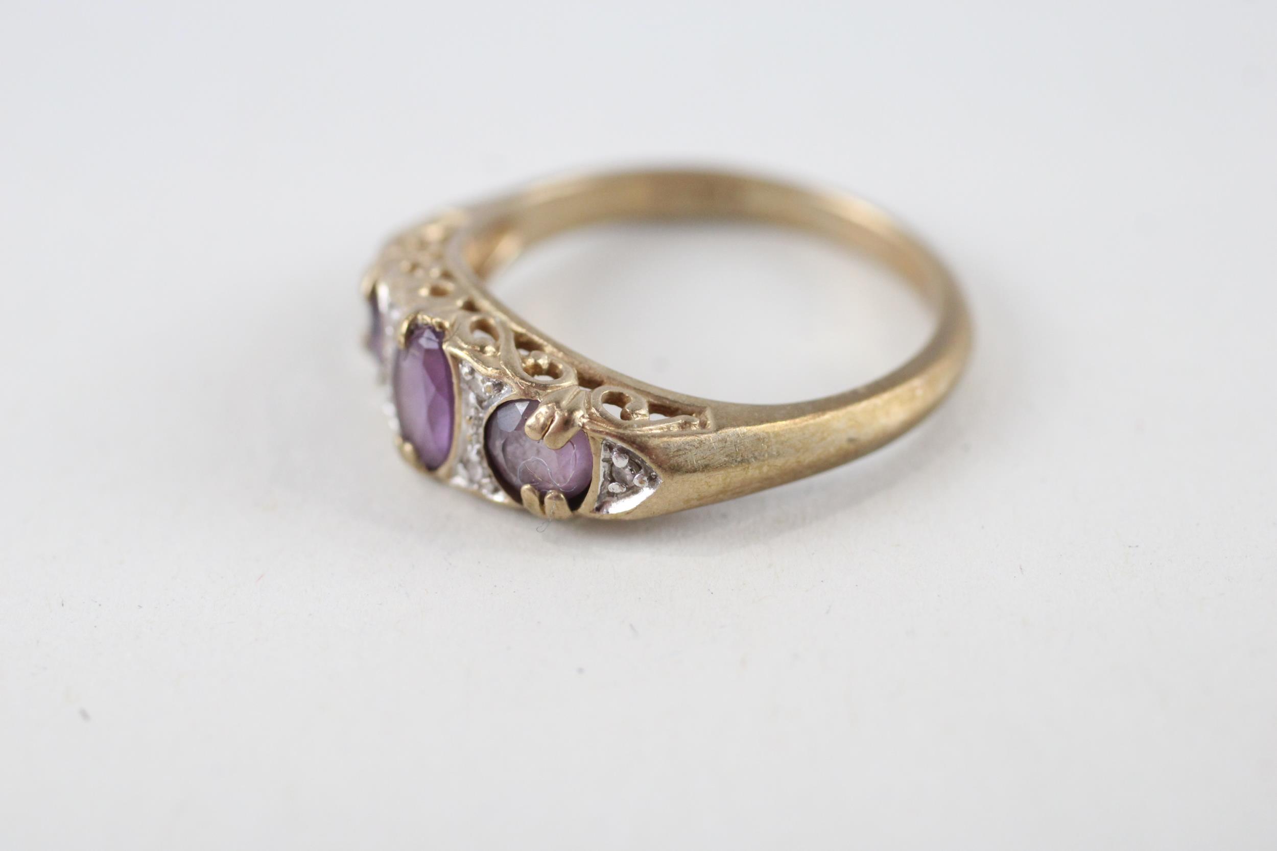 9ct gold amethyst & diamond ring (3g) Size O - Image 3 of 4