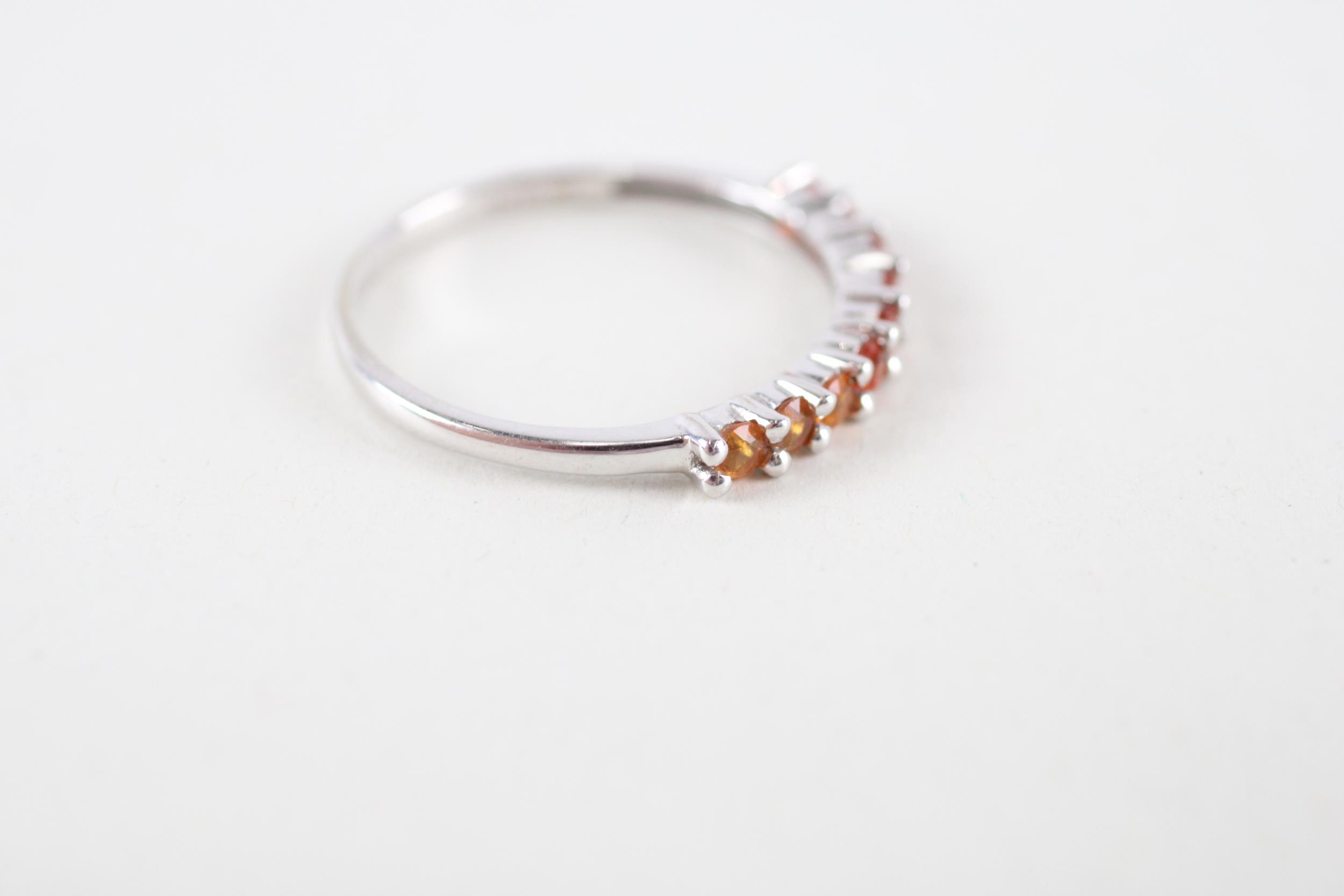 9ct white gold orange gemstone half eternity ring (1.2g) Size M - Image 2 of 4