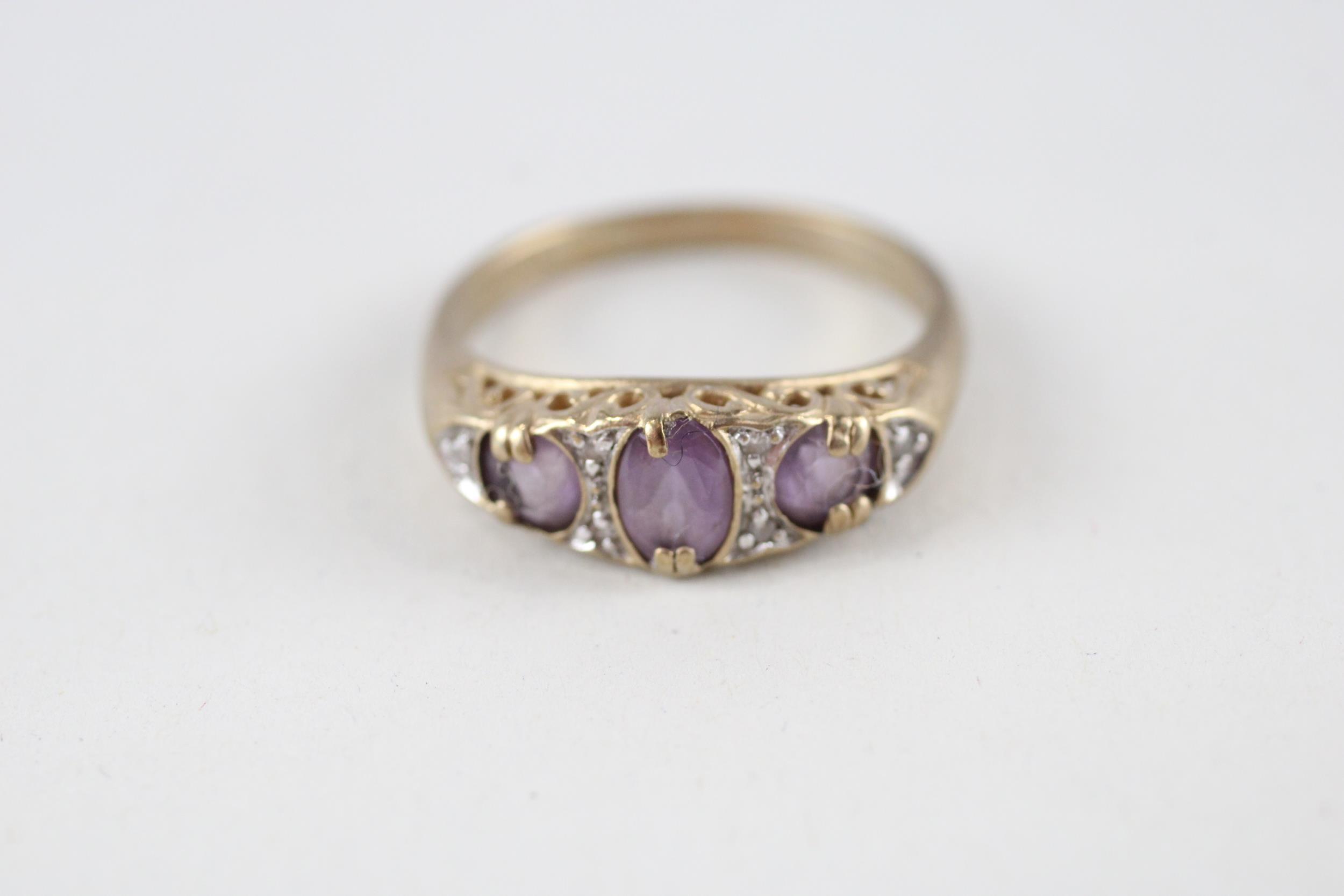 9ct gold amethyst & diamond ring (3g) Size O