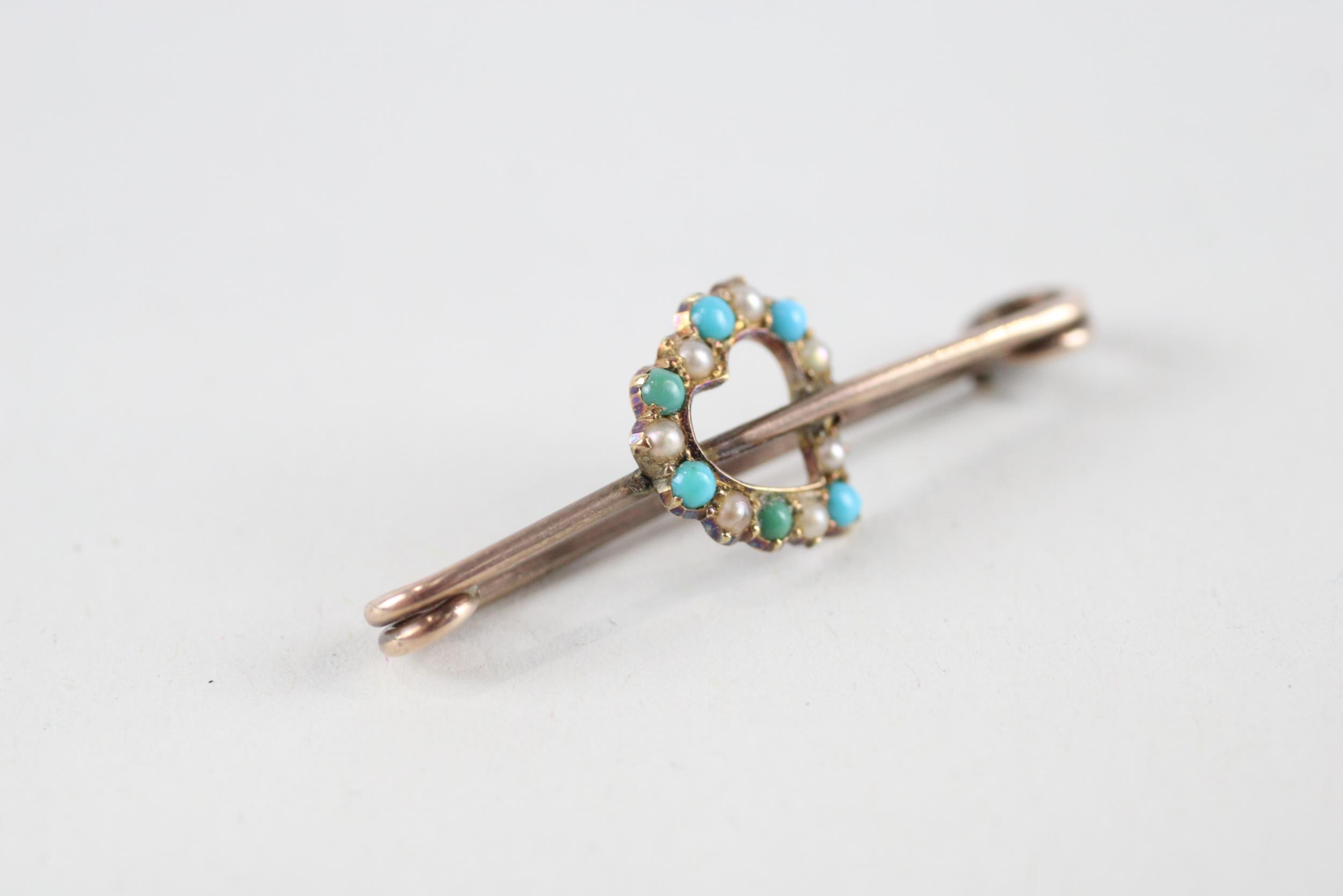 9ct gold turquoise & seed pearl heart brooch (1.5g) - Image 2 of 4