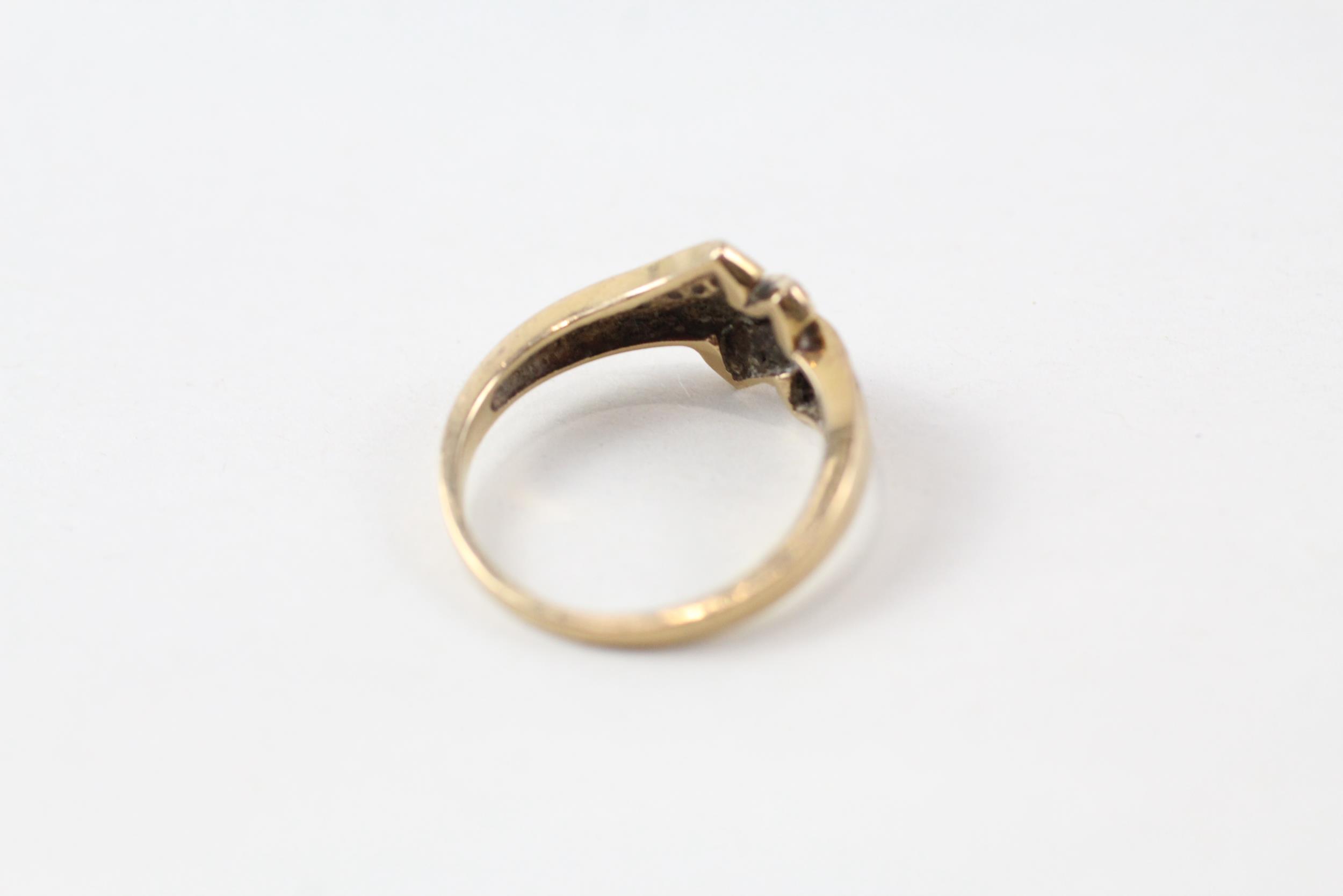 9ct gold diamond ring (3g) Size P - Image 4 of 4