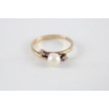 9ct gold cultured pearl & diamond ring (1.8g) Size M + M