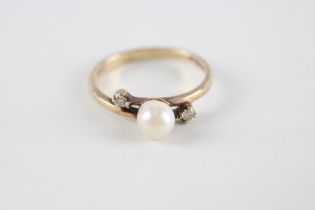 9ct gold cultured pearl & diamond ring (1.8g) Size M + M