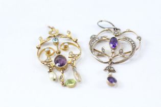 2x 9ct gold amethyst, tanzanite, paste & pearl pendants (5.3g)