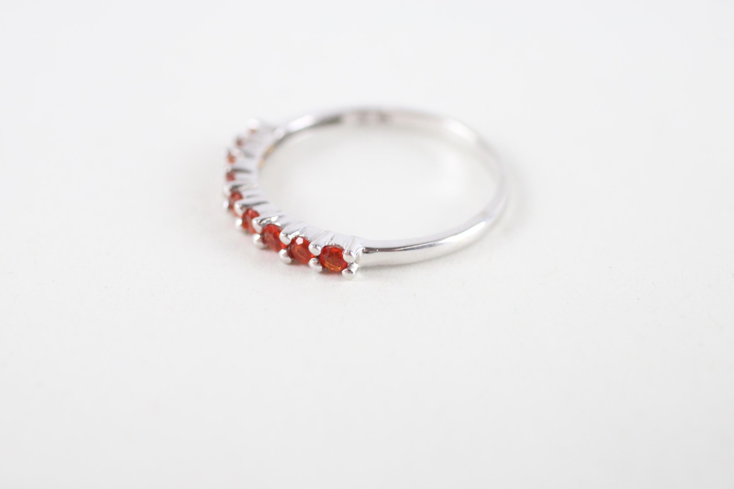 9ct white gold orange gemstone half eternity ring (1.2g) Size M - Image 3 of 4