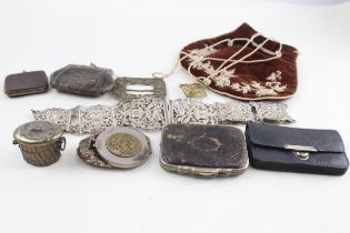 Antique Handbags Purses Belt Inc Beadwork, Brass, EPNS, Art Nouveau Etc // In antique / vintage