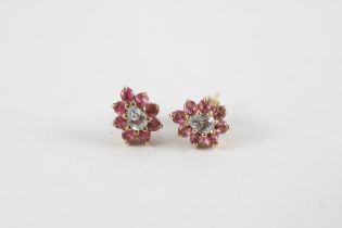 9ct gold pink & blue gemstone cluster earrings (1.4g)