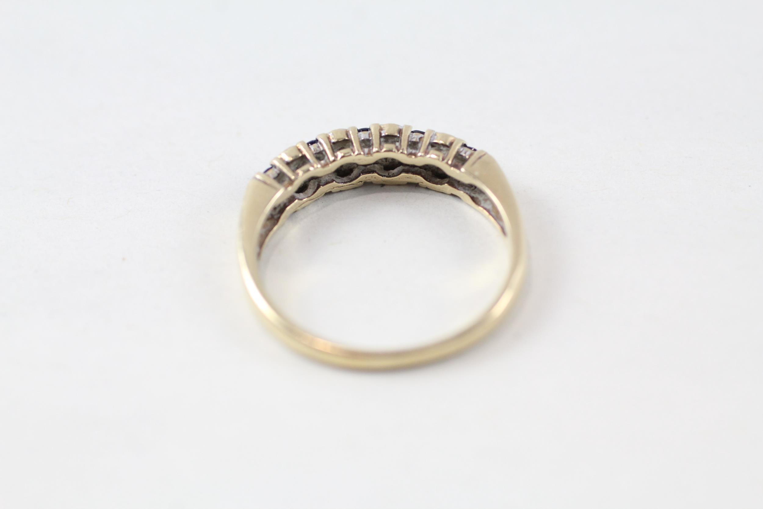 9ct gold sapphire & diamond half eternity ring (2.3g) Size O - Image 4 of 4