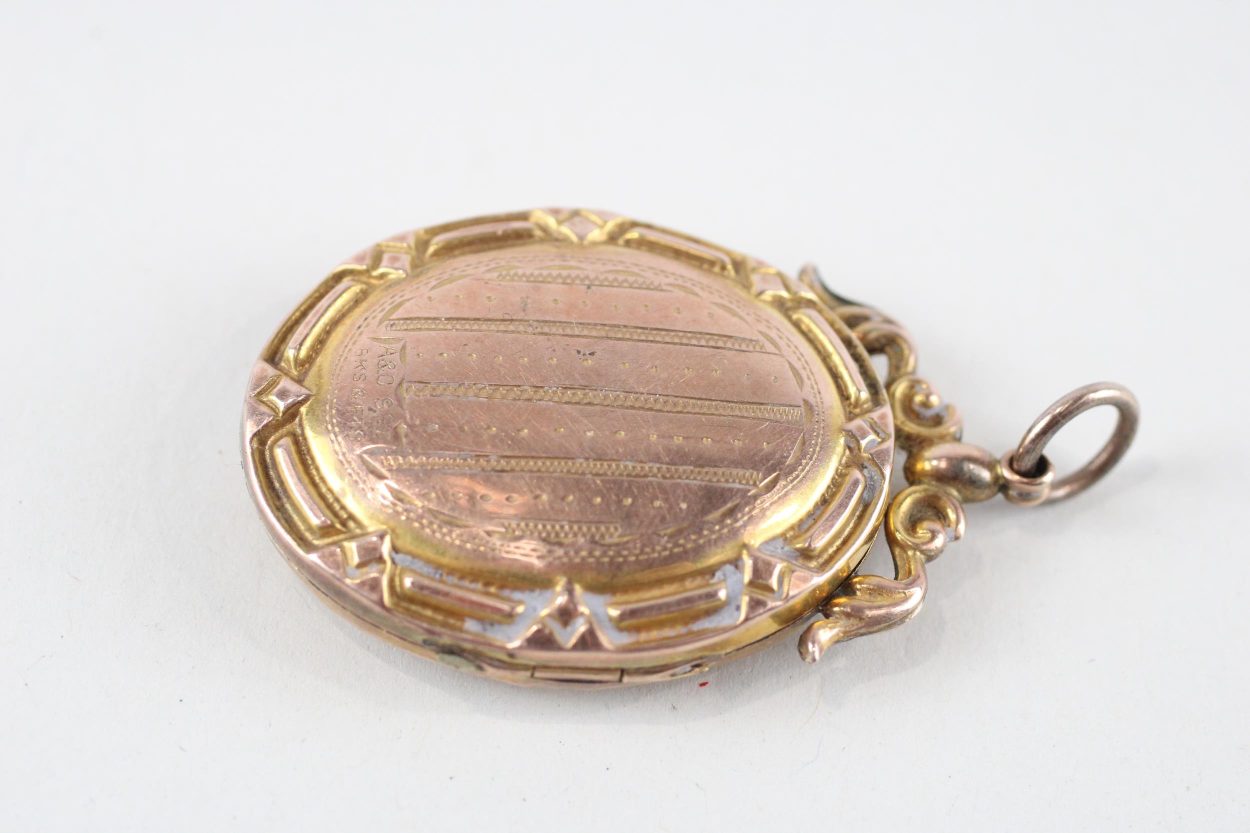 9ct gold back & front patterned locket (8.5g) - Image 4 of 4