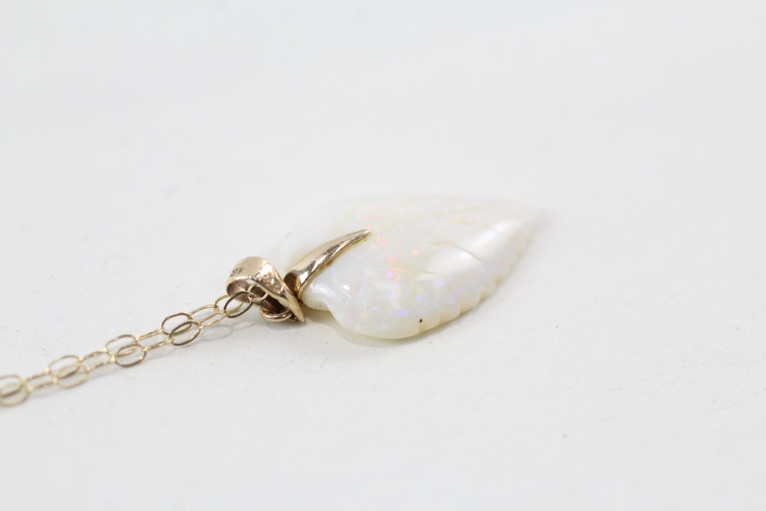 9ct gold opal pendant & chain (1.1g) - Image 3 of 5