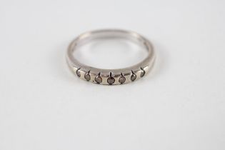 9ct gold diamond half eternity ring (1.9g) Size N