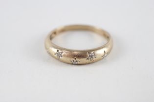 9ct gold diamond star set ring (1.7g) Size P