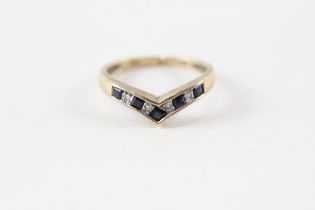 9ct gold sapphire & diamond wishbone ring (1.7g) Size M