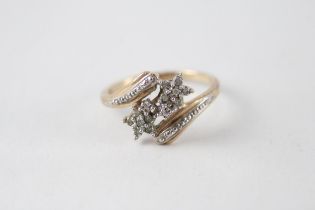 9ct gold diamond floral cluster ring (2g) Size O