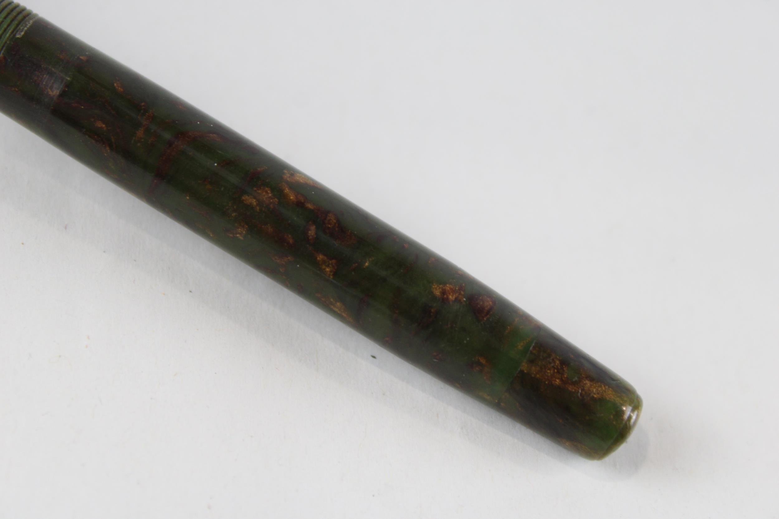 Vintage PARKER Moderne Green FOUNTAIN PEN w/ 14ct Gold Nib WRITING // Dip Tested & WRITING In - Image 4 of 4