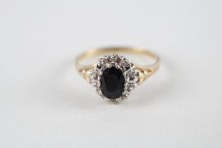 9ct gold sapphire & diamond cluster ring (2g) Size O