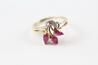 10ct gold red gemstone & diamond dress ring (2.3g) Size N