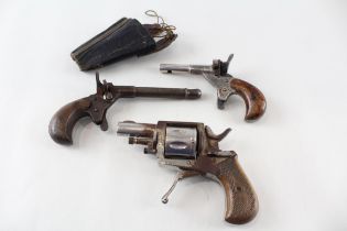 3 x Antique Pistols // 3 x Antique Pistols In antique/vintage condition Signs of wear & use Please
